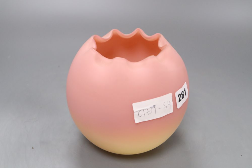 A peach bloom glass vase, height 15cm